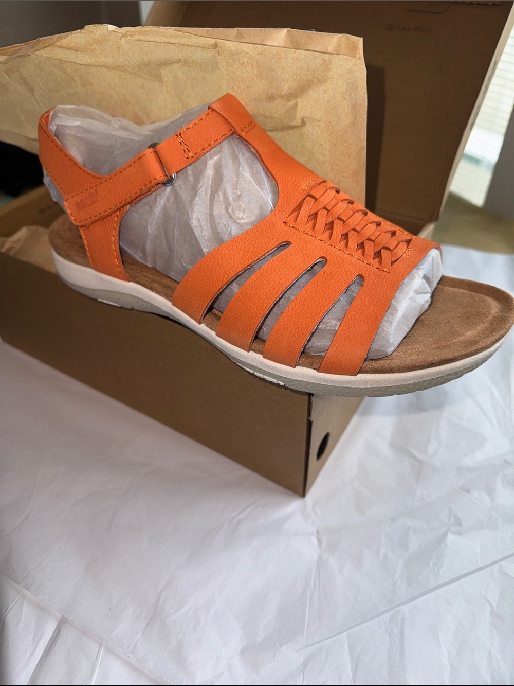 Earth Origins Cream Textured Sole Shoe NIB size 10W